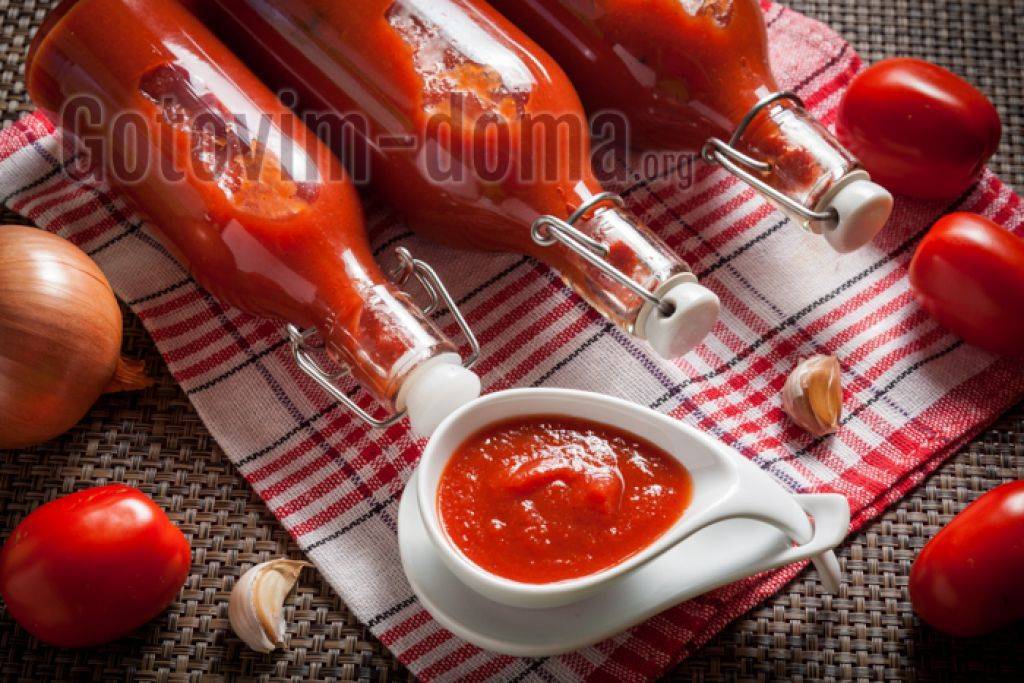 Домашний кетчуп из помидор рецепт пошагово. Кетчуп пальчики оближешь. Еда пальчики оближешь. Кетчуп пальчики оближешь из помидоров. Кетчуп с яблоками и помидорами пальчики оближешь.