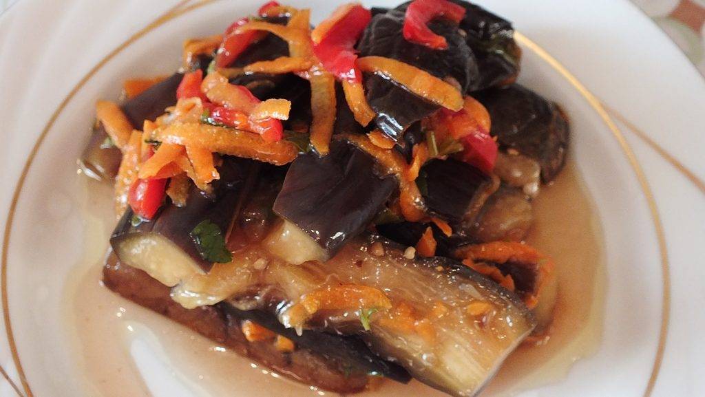 Баклажаны по-корейски — самые вкусные рецепты быстрого приготовления