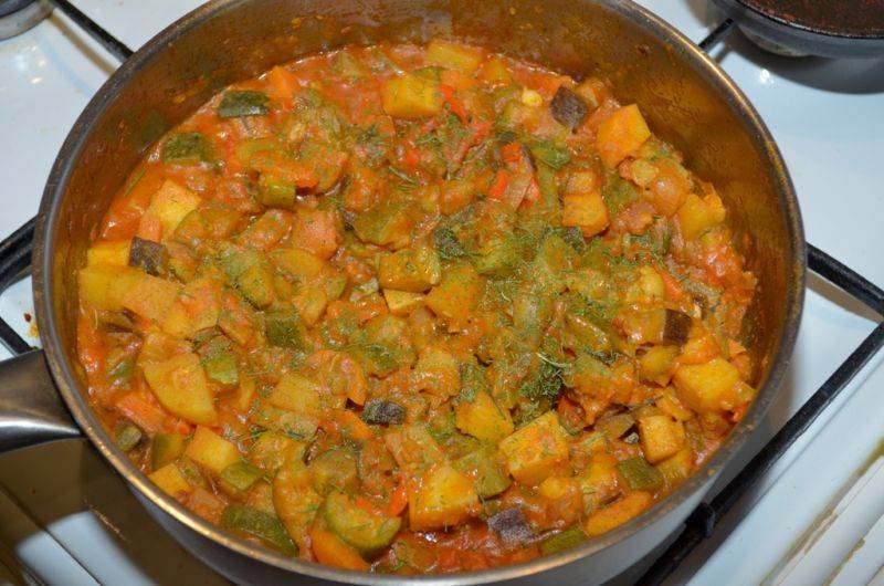 Овощное рагу с кабачками, капустой и картошкой - 7 рецептов с пошаговыми фото
