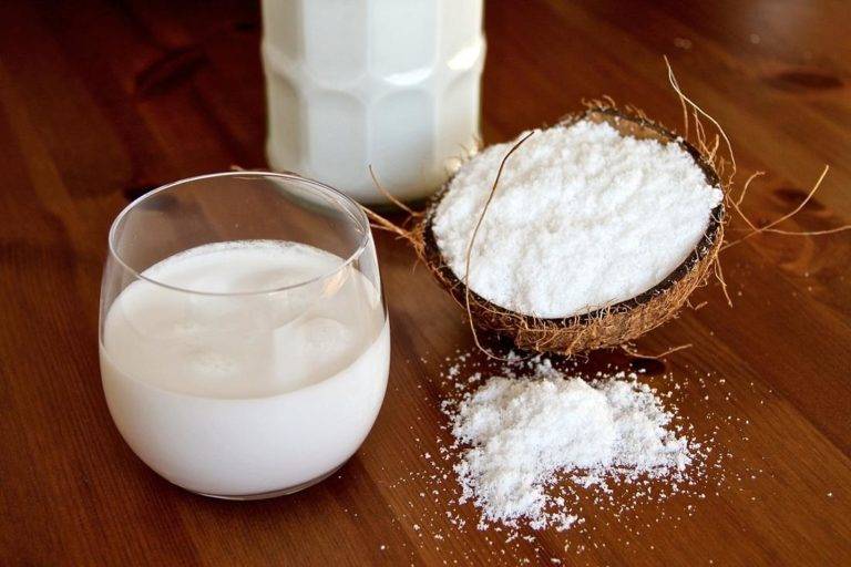 Кокосовое молоко: польза и вред, отзывы, калорийность