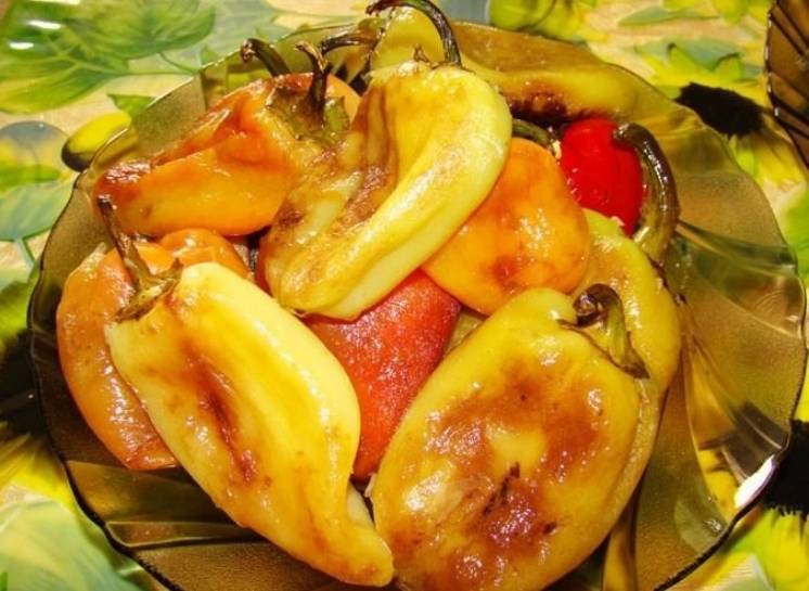 Перец жареный на зиму: болгарский и острый, рецепты с чесноком, помидорами, баклажанами