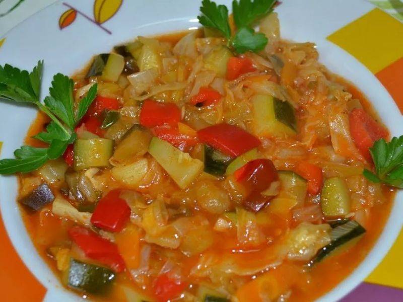 Рецепт: 7 рецептов овощного рагу на зиму из баклажанов, моркови, кабачков