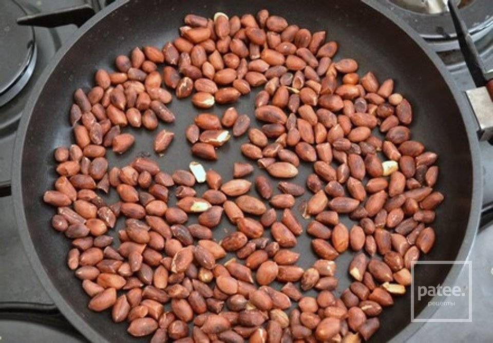 Можно ли греть арахис в микроволновке. как жарить арахис на сковороде, в духовке и микроволновке