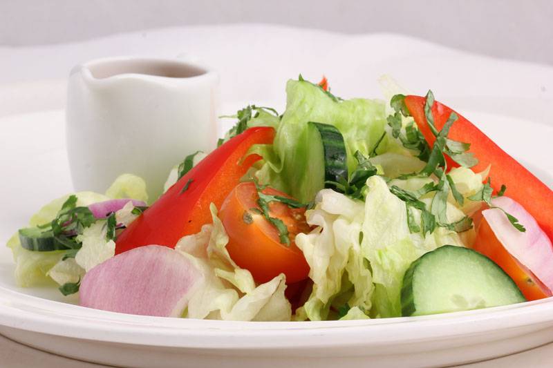 Овощные салаты: 20 отличных рецептов на любой вкус