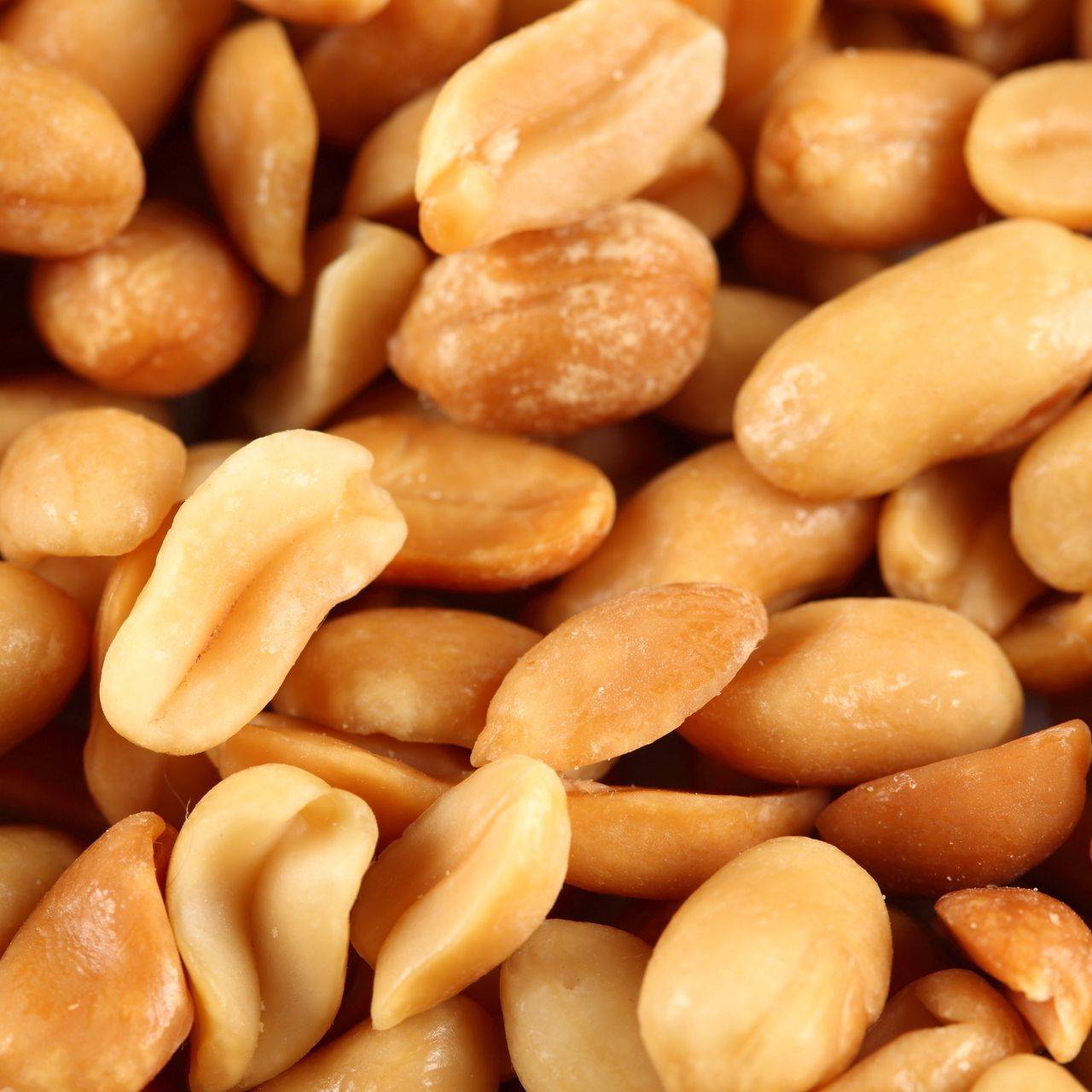 Сырой и жареный арахис: польза и вред для организма человека, полезные рецепты