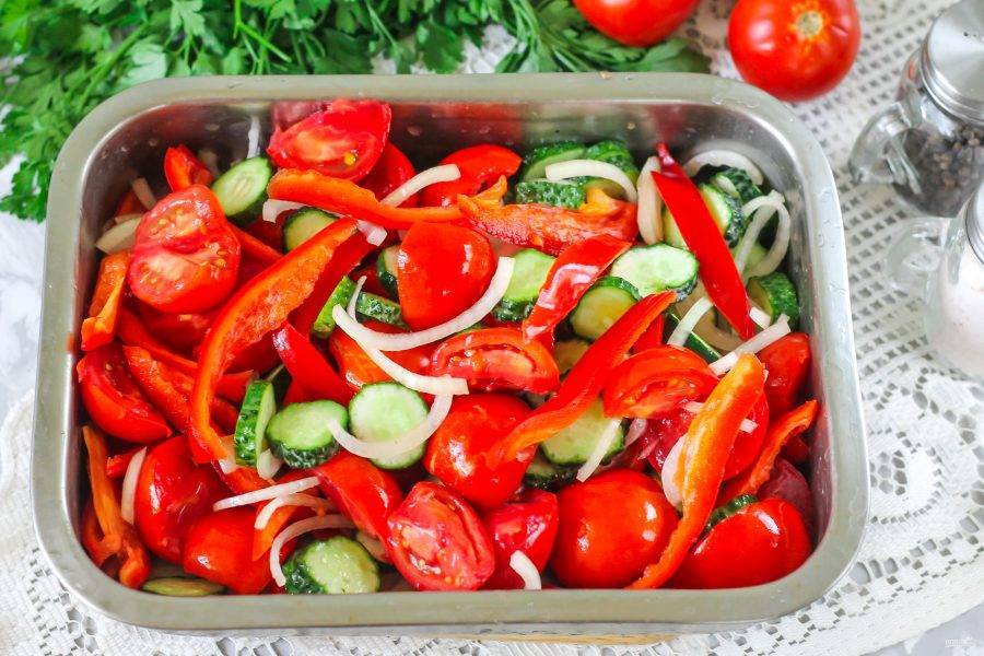 Салат с капустой и помидорами. 8 рецептов свежих весенних салатов из овощей
