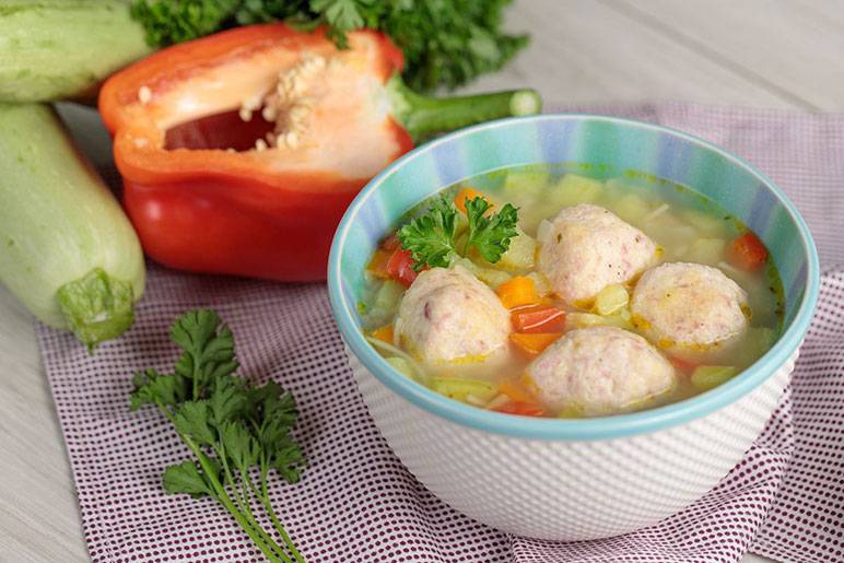 Суп с фрикадельками и вермишелью - самые вкусные рецепты